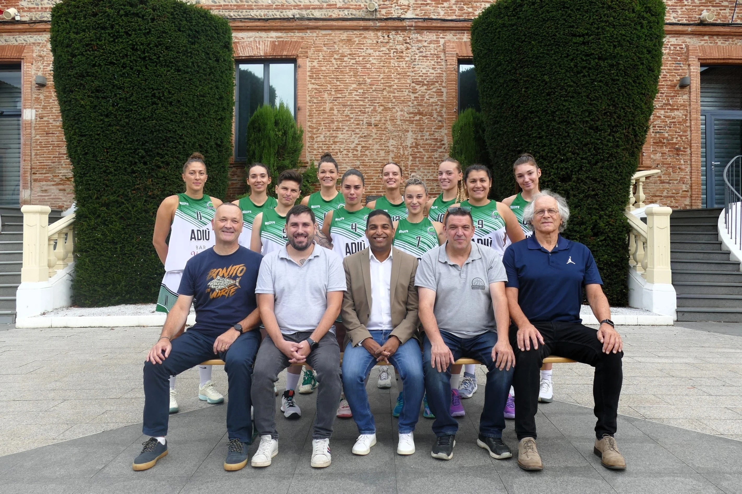 Equipe Séniors Filles du Basket Club Léguevinois